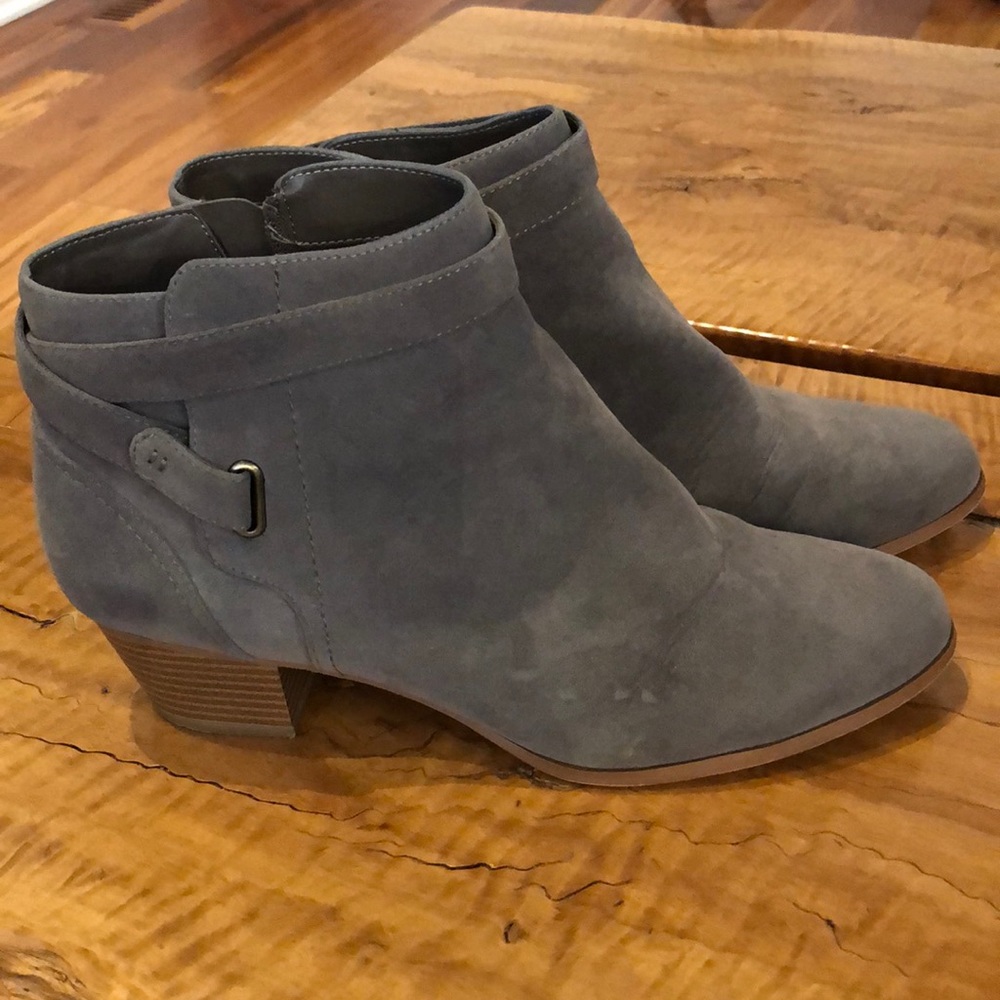 Giani Bernini Gray Suede Ankle Booties